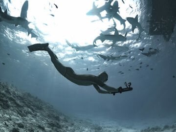 SCUBA JET PRO DIVE KIT DALIŞ VE GEZİNTİ İÇİN DENİZ ARACI