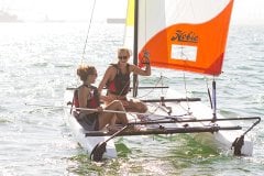 HOBIE T1 YELKENLİ SPORTİF KATAMARAN