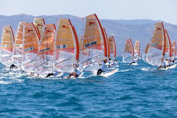 TAHE MARINE ONE DESIGN 7.8 M² V2 RÜZGAR SÖRFÜ YELKENİ