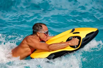 SEABOB F9S DALIŞ VE GEZİNTİ İÇİN DENİZ ARACI