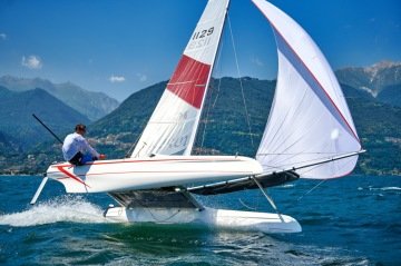 TOPCAT K3X YELKENLİ SPORTİF KATAMARAN