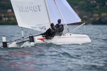 TOPCAT K4X YELKENLİ SPORTİF KATAMARAN