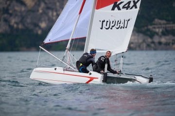TOPCAT K4X YELKENLİ SPORTİF KATAMARAN