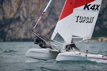 TOPCAT K4X YELKENLİ SPORTİF KATAMARAN